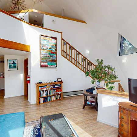 Surf Dome At Otter Rock Villa Bagian luar foto